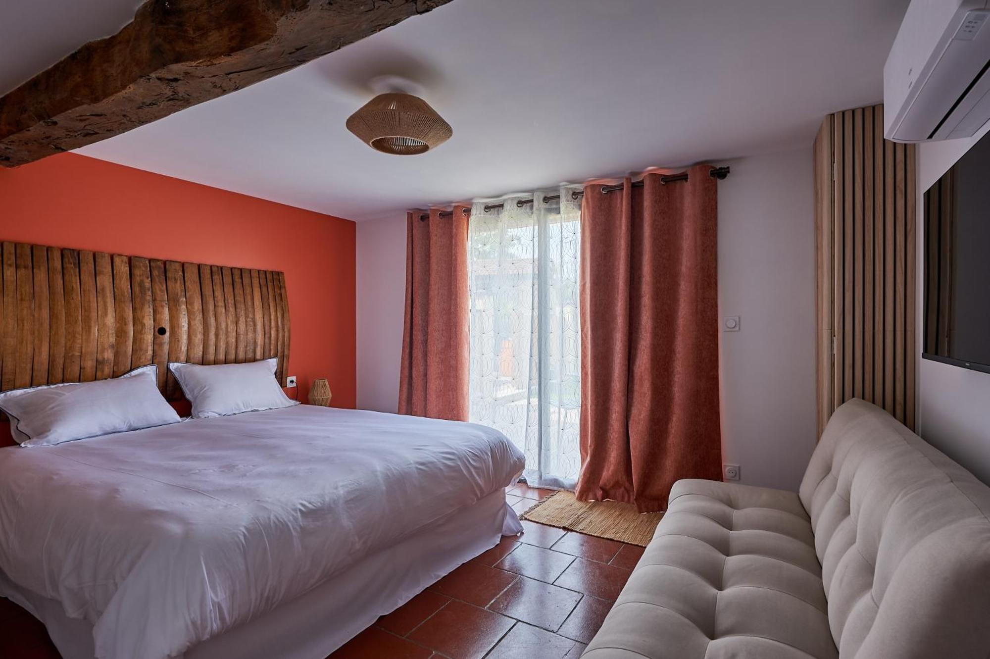 Bed and Breakfast Le Repaire Lagardere Lussac  Exterior foto
