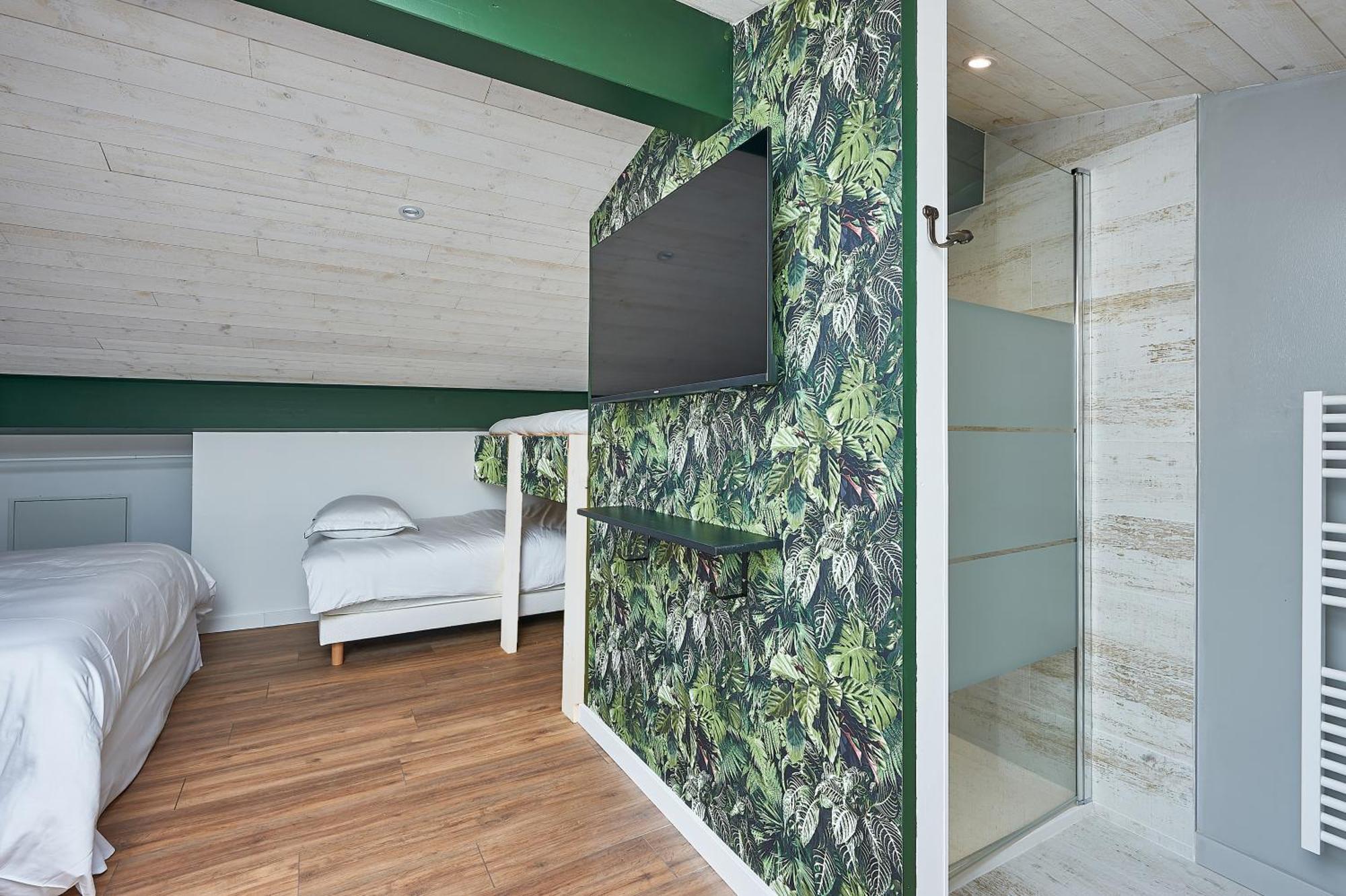 Bed and Breakfast Le Repaire Lagardere Lussac  Exterior foto
